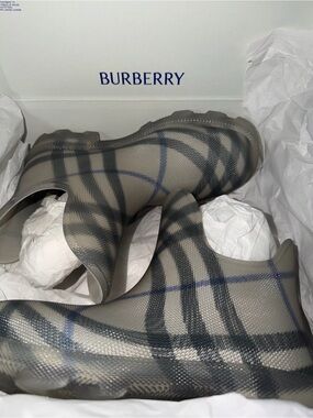Burberry Marsh Rain boots (Women’s)
